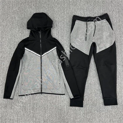 ٹریک سوٹ خواتین